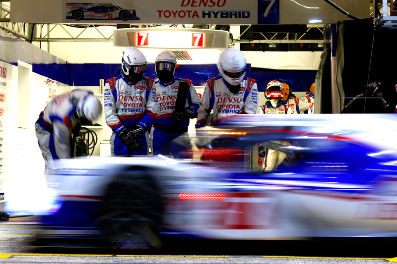 Illustration for article titled The 24 Hours Of Le Mans In 12 Stunning Photos